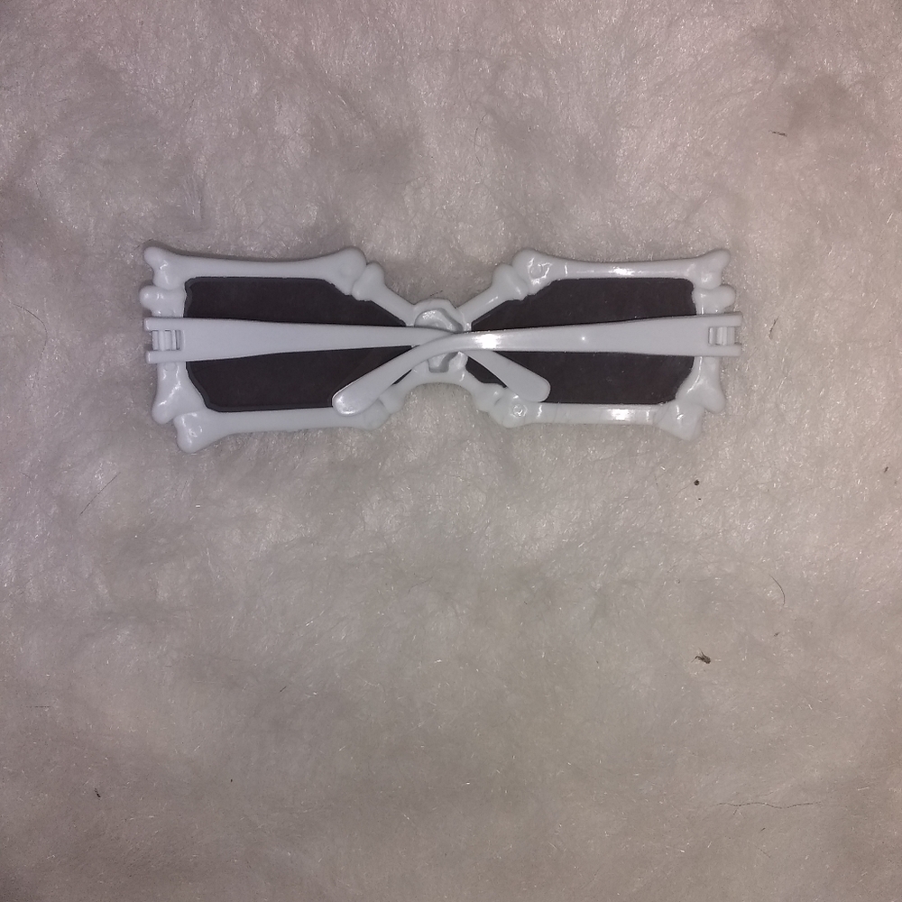 Skellington Sunglasses 💀 - Picture 2 of 4